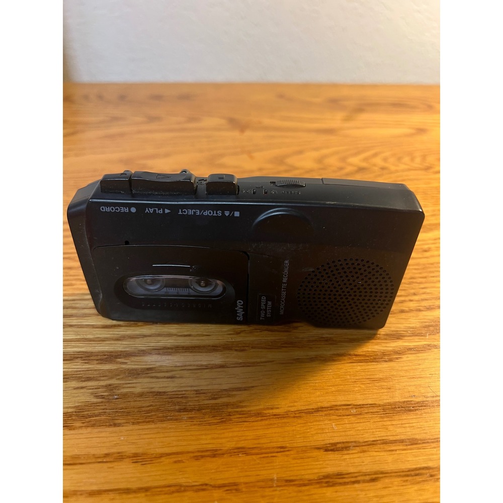 Sanyo M-5645 Microcassette Recorder Two Speed Handheld Voice Dictation Black
